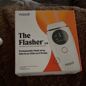 The Flasher 2.0 IPL Hair Reduction Device - White like new in original
Package